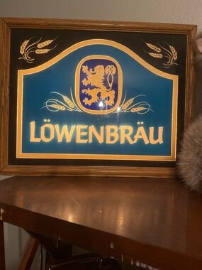 Löwenbräu Framed Sign - Blue and Gold Brewery Logo vintage lights up